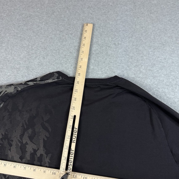 UFC Shirt Mens Extra Large Black Geometric Colorblock Performance UFC x Venum - Picture 8 of 8